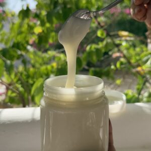 عسل أبيض حر